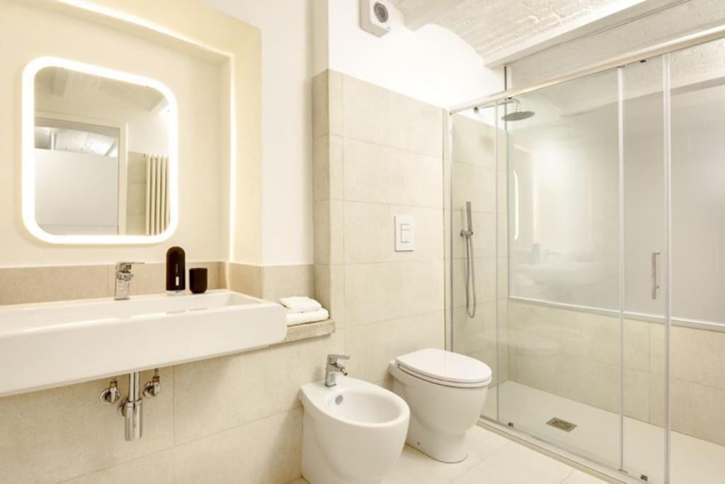 Apartment Vsg25 Nel Centro Di Кальярі Екстер'єр фото